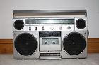 3-5257a General Electric Vintage Boombox