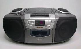 Csd-es-365 Aiwa Cd Stereo Radio And Cassette Recorder/player Boombox