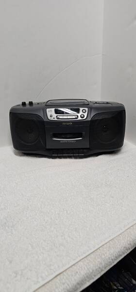 Csd-es200 Aiwa Portable Stereo System Cd Cassette Player Am Fm Radio Boombox