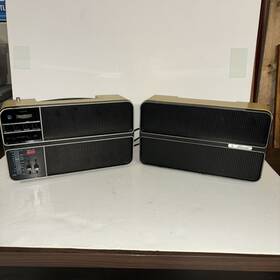 B-822 Alaron 8 Track Cassette Player Am Fm Radio Vintage Dual Speaker Rare