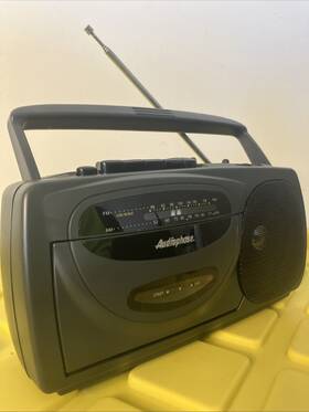 Pca-150 Audiophase Vintage Am/fm Cassette Recorder Mini Boombox With Ac Power Cord