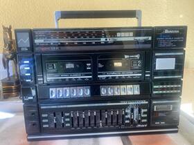 J1000 Berecha Vintage Boombox Super Jumbo Radio Cassette No Speakers