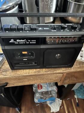 Tr-404g Chelee Vintage Boombox Radio Cassette Player 80s Prop Works-read