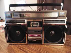 Crc-h76 Conion Am/fm/sw/cassette Player-recorder Boombox