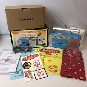 Ct200b Crosley 810068572728 Stranger Things Portable Cassette Player Recorder Bluetooth Surfer Boy