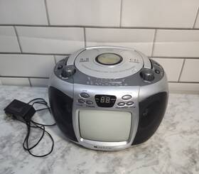 Delstar Dstv990 Black And White 5 Inch Tv Am/fm Stereo Radio Cd Player Portable Boombox Read