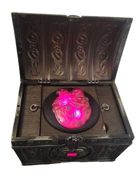 Pc500b Disney 043769970207 Pirates Of The Caribbean Treasure Chest Cd Player
