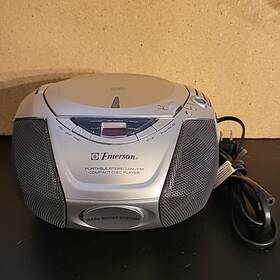 Pd1710 Emerson Portable Stereo Am/fm Compact Disc Player