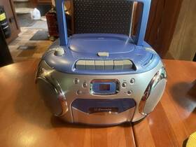 Pd65488l Emerson Panasonic Cd Boombox With Radio And Cassette Player