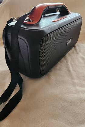 Fbx386 Fisher Model Bluetooth Portable Wireless Boombox