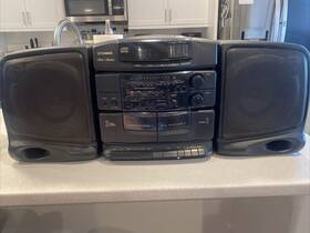 Ph-d540 Fisher Vintage Studio Standard Boombox. Works Great