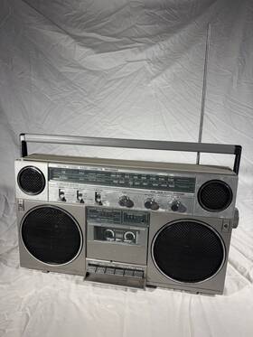 3-2557a Ge 1980s Boombox - Radio Works Portable Cassette Tuner Stereo