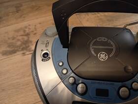 3-7121 Ge Model Pro B. Excellent Condition And Everything Works