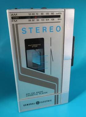 3-5433a General Electric Vtg Ge Portable Handheld Am Fm Stereo Cassette Player Works