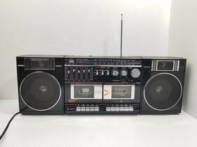 3-5685a General Electric Rare 80s Model Boombox Stereo Radio Cassette Player