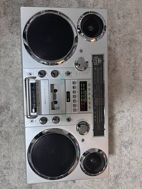 Gpo 506023757172 Retro Brooklyn 80s Bluetooth Boombox Stereo - Cd Cass Fm Usb
