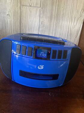 Bca209s Gpx Portable Am/fm Boombox With Cd And Cassette Tape Player Blue