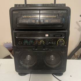 C1030 Gpx Boom Box Radio Cassettes Speakers
