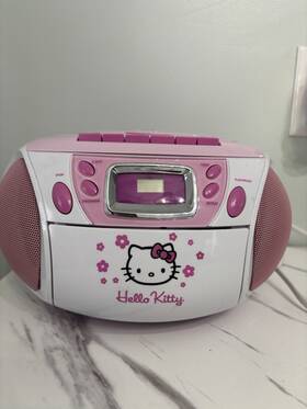 Hello Kitty 1104avd1 Cd/cassette Am/fm Boombox Pink/white Aux Headphone