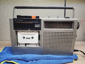 Trk-1220h Hitachi Fm Am Cassette Recorder - For Parts Or Repair Missing Pieces
