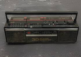 Trk-3d5w Hitachi Vintage Boombox Am/fm Stereo Dual Cassette Player And Recorder
