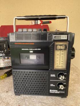 Trk-5010h Hitachi Vintage Mini Boombox Radio Cassette Player