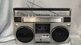 Trk-7011 Hitachi 1980 Au Cassette Radio Am/sw/fm Boombox. Serviced. Test Video