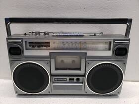 Trk-7050h Hitachi Vintage Stereo Radio Cassette Recorder Player - Read