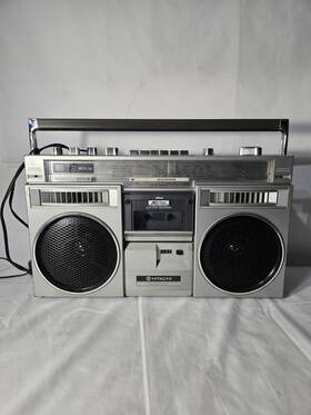 Trk-7810w Hitachi Vintage Boombox 1980s Parts/repair