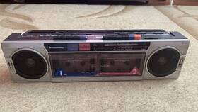 Ak-21 International Am/fm/lw Stereo Dual Cassette Recorder