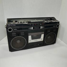681-3886 J. C. Penney Jcpenny Vintage Boombox Radio And Cassete Player Model#