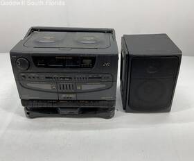 Pc-xt7 Jvc Black Boombox Dual Cd Changer With Speaker Not Tested