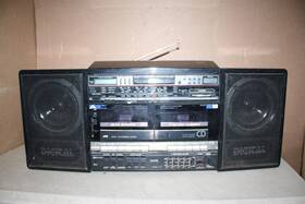 Pc-v1j Jvc Pcv1j Stereo Boombox Cd Radio Tape Equalizer For Parts