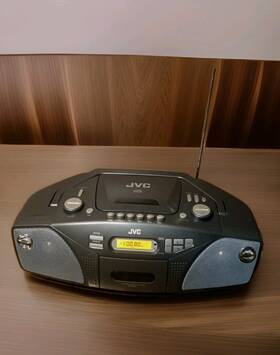 Rc-ez32s Jvc Model Am-fm/cd/cassette Boombox/very Clean