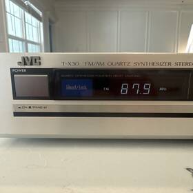 T-x30 Jvc Vintage Am-fm Quartz Synthesizer Tuner
