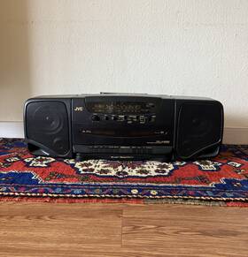 W222 Jvc -w222 Vintage Pc - Super Bass Horn Cassette With Detachable Speakers Works