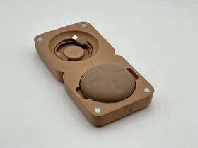 J05015123 Kanye West 060402801914 Yeezy Tech X Kano Donda Stem Player 1016
