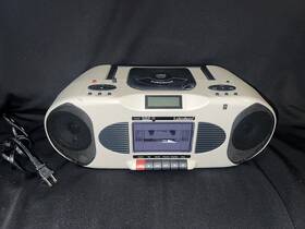 No.ee493 Lakeshore Learning Materials Model Radio/cassette/cd Player
