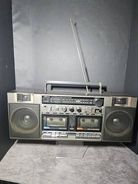 564.21383450 Lxi Series Sears Roebuck And Co. Boombox Model Dual Cassette Am/fm Radio Retro