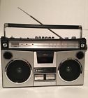 M-9977 Sanyo Portable Vintage Ghettoblaster Boombox