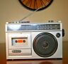 M2555-2 Sanyo Vintage Cassette Radio Stereo Boom Box Blaster