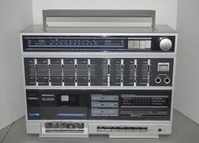 D8643 Magnavox Rare Vintage Am/fm Shortwave Radio Stereoboombox - No Speakers