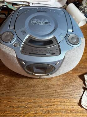 Mp3110-01 Memorex Memories Portable Cd Player Am/fm Stereo Radio