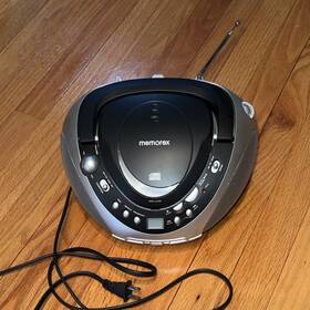 Mp3852 Memorex Portable Cd Boombox Am/fm Radio Headphone Jack Black/silver