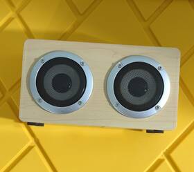 Mi-sd031 Merkury Beige Boombox Aux Micro Usb Portable Speaker