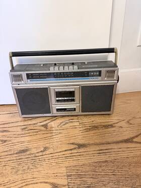 39503 Montgomery Ward Vintage Radio/cassette Boombox Taiwan -1980s Parts