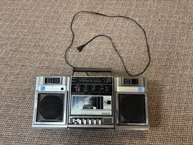 39518 Montgomery Ward Vintage Portable Radio Used Tested Stereo Cassette Recorder