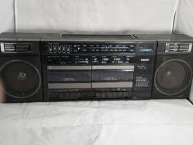 39586 Montgomery Ward Boombox 25 1/2 Inch