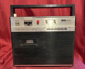 No.gen-3930a Montgomery Ward Vintage 1970s Model No.gen-3930a- Am/fm Cassette Radio Works