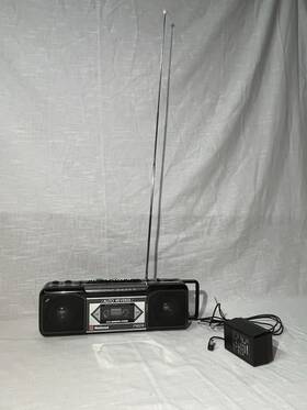 Rx-fm24x National Vintage Auto-reverse Radio Cassette Recorder Powers On/as-is